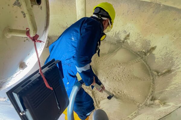 شركة تنظيف خزانات بالخبر | شركة ركن الاندلس